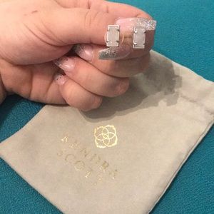 Paola stud earrings in silver